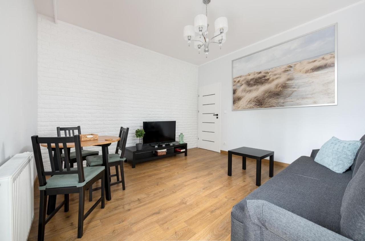 Roof Terrace Old Town Apartments With Private Parking กดัญสก์ ภายนอก รูปภาพ