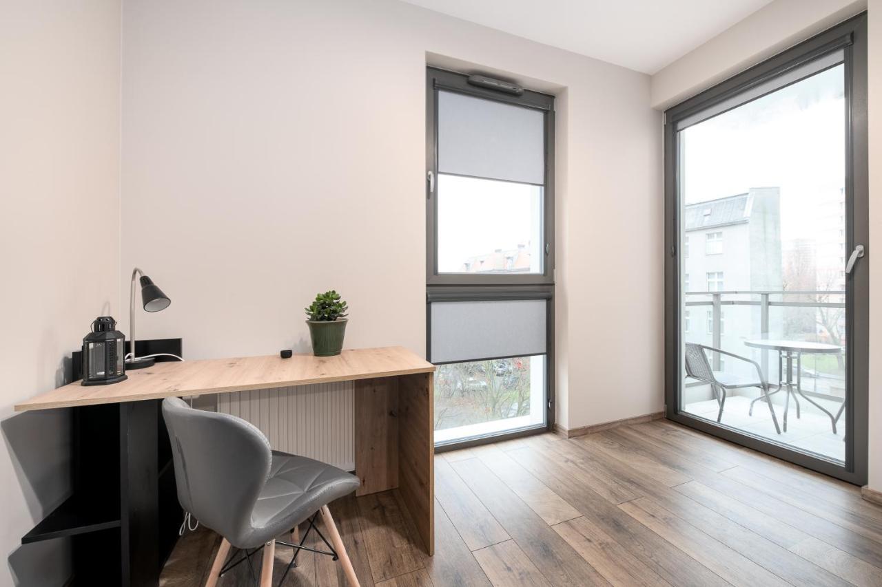 Roof Terrace Old Town Apartments With Private Parking กดัญสก์ ภายนอก รูปภาพ